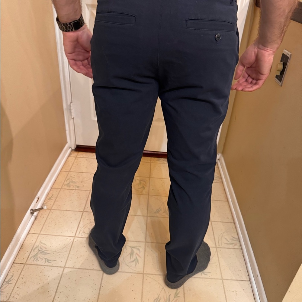 Everlane Men's Dark Blue Chinos - Picture 2 of 3